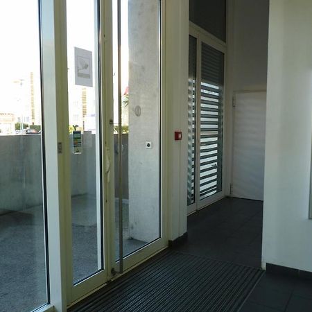 Parc Arena Aparthotel Nimes Exterior photo